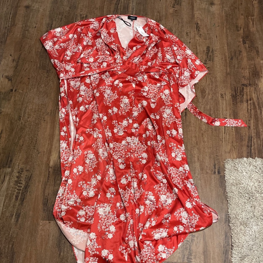 Kimono maxi dress with cinched waist. Size medium